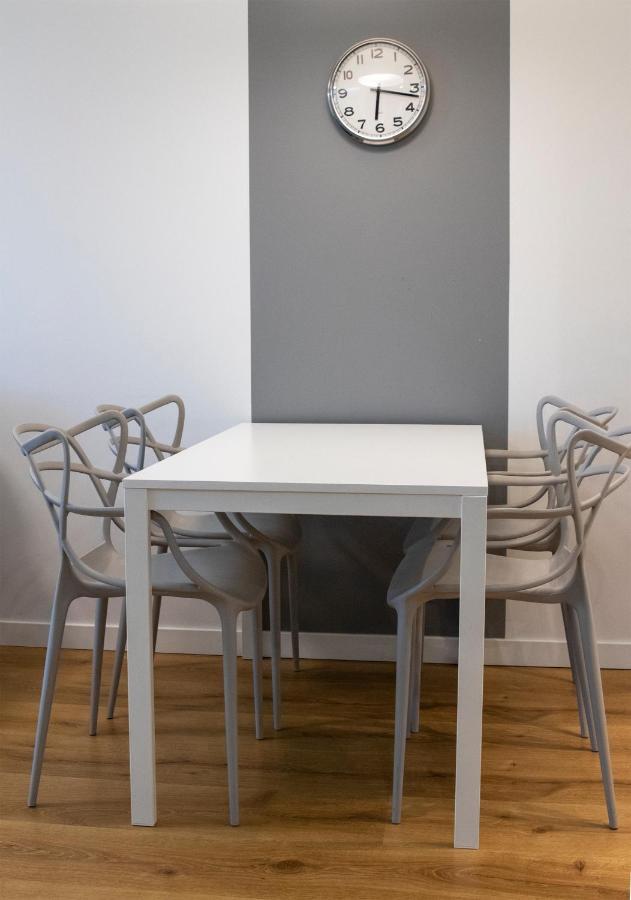 Cztery Oceany, Apartament Blisko Plazy, Grey Διαμέρισμα Γκντανσκ Εξωτερικό φωτογραφία